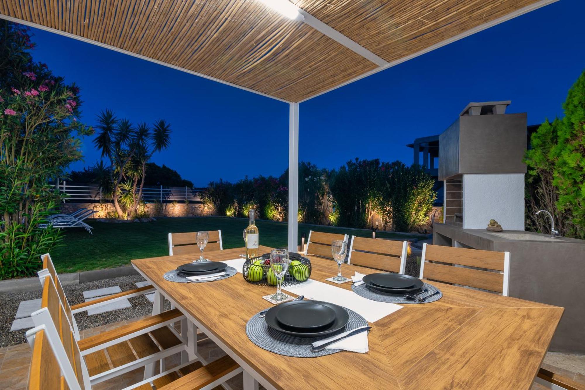 Villa Mariani II - In Lothiarika, Newly Renovated June 2024, Private Pool, Lindos 10 Min, Beach 120M Lardos Eksteriør billede