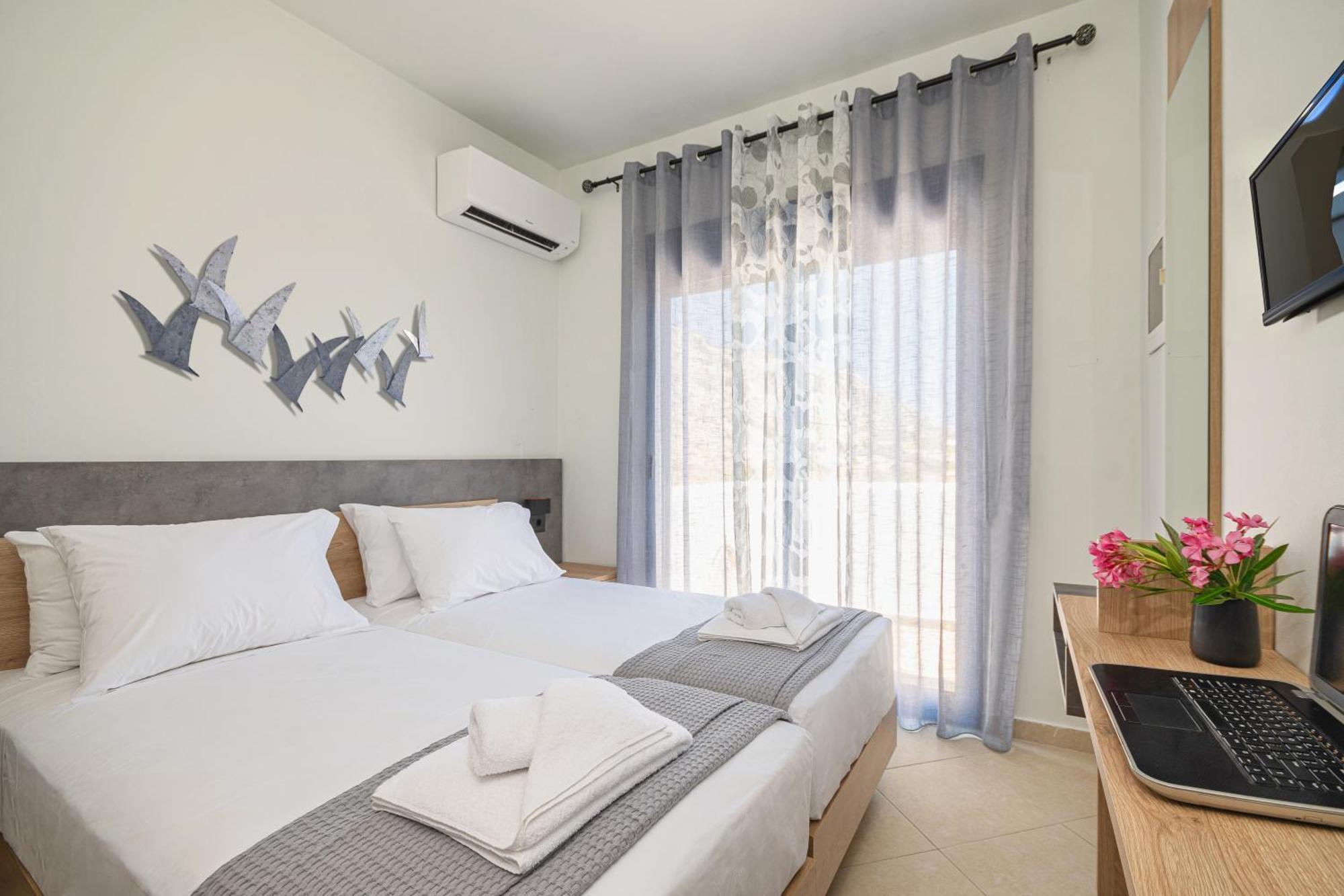 Villa Mariani II - In Lothiarika, Newly Renovated June 2024, Private Pool, Lindos 10 Min, Beach 120M Lardos Eksteriør billede